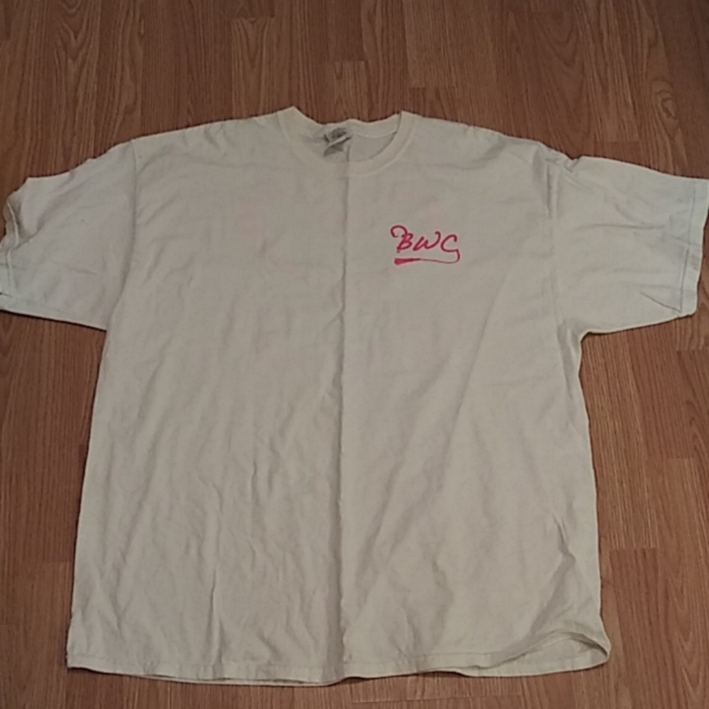 White and neon pink BWC T-shirt